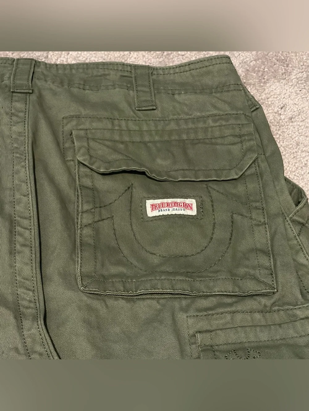 True Religion Men's Cargo Relaxed Fit Green Shorts Size 34 Fits 32x12 **READ